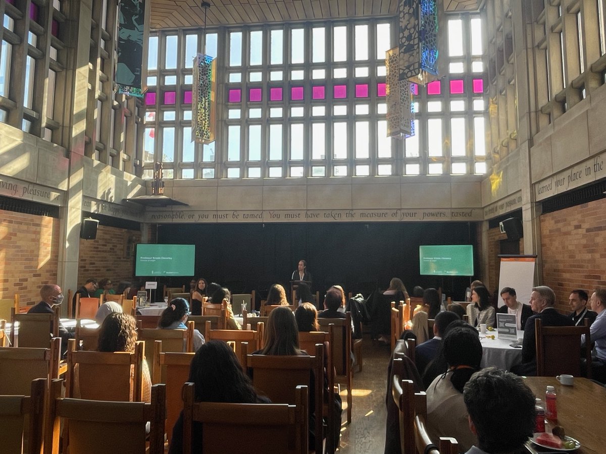 Opening our morning with welcoming remarks from #Inlight2024 hosts Professor Kristin Cleverley (@ClevKristin) + Student Advisory Committee members Dela Farzanfar & Dinarshan Chandrakumar, emphasizing the importance of a whole-community approach to #studentmentalhealth at #UofT