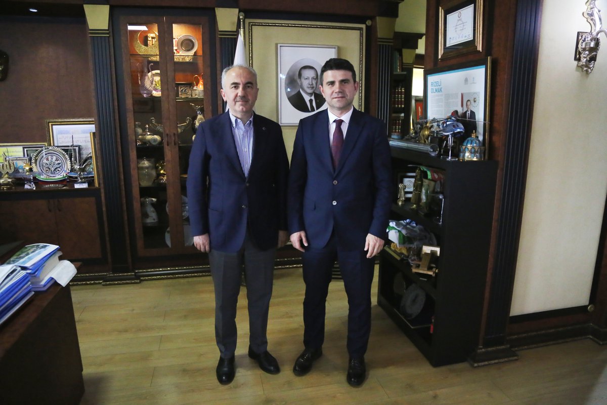 Rize Baro Başkanı Ümit Peçe'ye ziyaretlerinden dolayı teşekkür ederim.