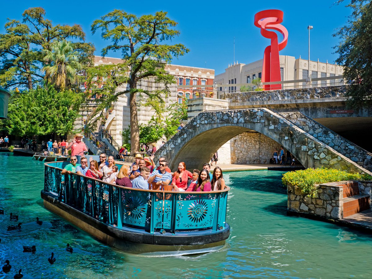 Happy #NationalTourismDay! 🌍✨ Let's celebrate the spirit of exploration by sharing our favorite spots in #SanAntonio! Cast your vote below for the attraction that captures your heart:

1️⃣ River Walk
2️⃣ The Alamo 
3️⃣ The Pearl District 
4️⃣ Market Square 

📸 @VisitSanAntonio
