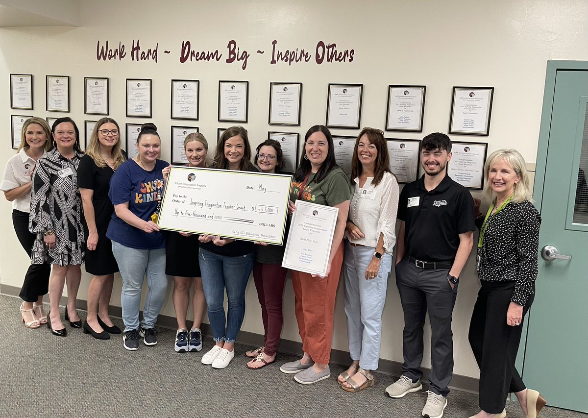h_mulcahy's tweet image. Congratulations to Miqui Viard, Natalie Pruett, Rachel Anderson, Kim Radzicki and Pam Guajardo for their Katy ISD Education Foundation grant “BUILDing Tubs” totaling $4585.00🎉
@MrsViard @Guajardo_JHE @KRadzicki #hayeshawks @KatyISDEdFound