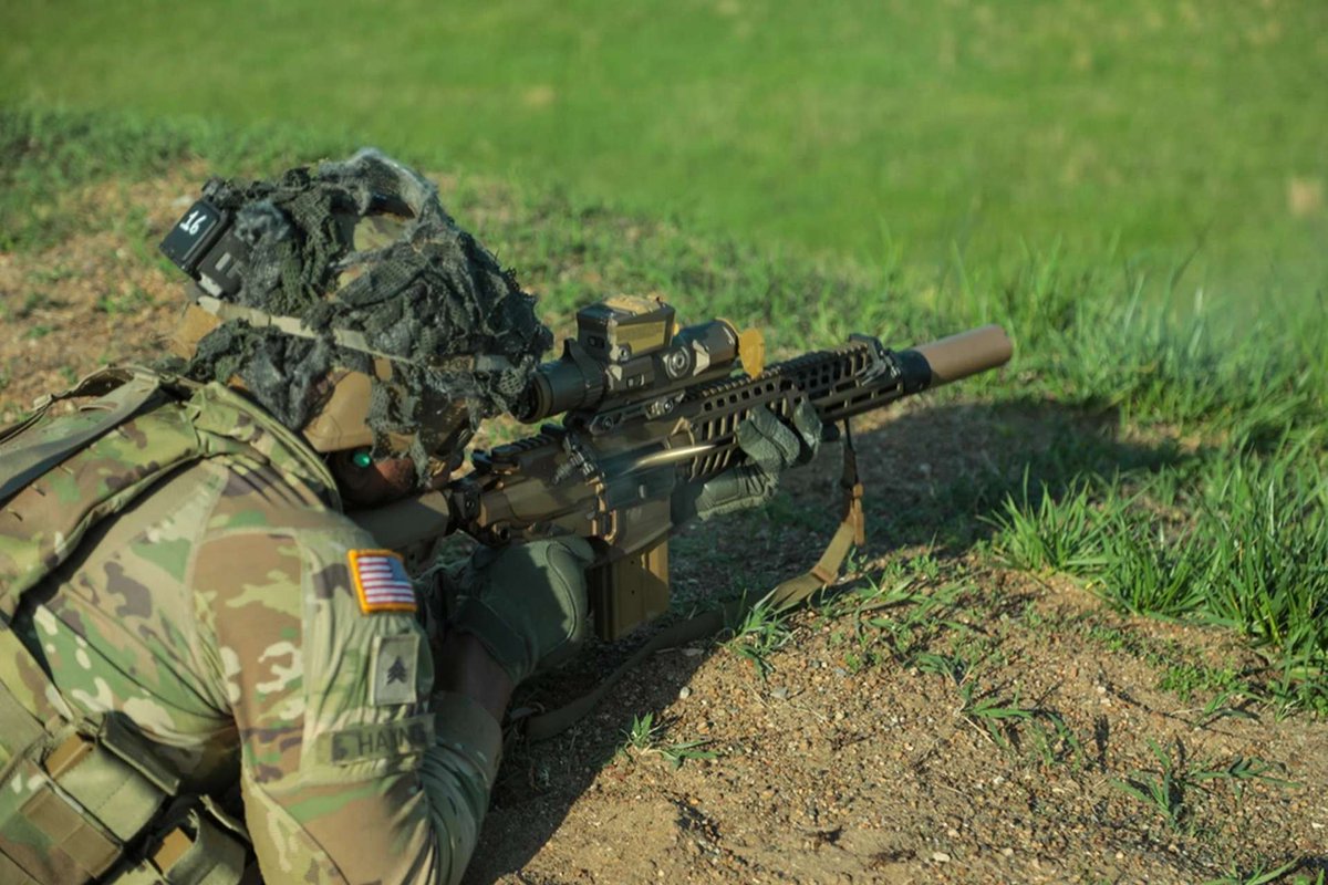 #US🇺🇸 Army Promotes New Generation Squad Weapons #NGSW #XM7 & #XM250

More details here...⬇️
armyrecognition.com/news/army-news…