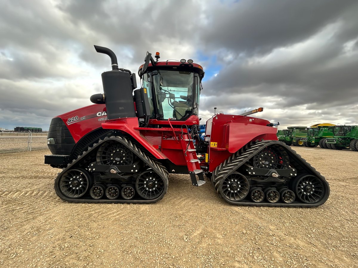 Trade Tuesday - Check out this 2023 Case IH Steiger 620 AFS Quadtrac-305 Engine hours, 36' - Camso 6500 Tracks, Luxury Cab, Leather, Factory Warranty expires July 31, 2025 or 2000 hours.
Have a look at this super clean unit on the  Lloydminster lot.
agland.ca