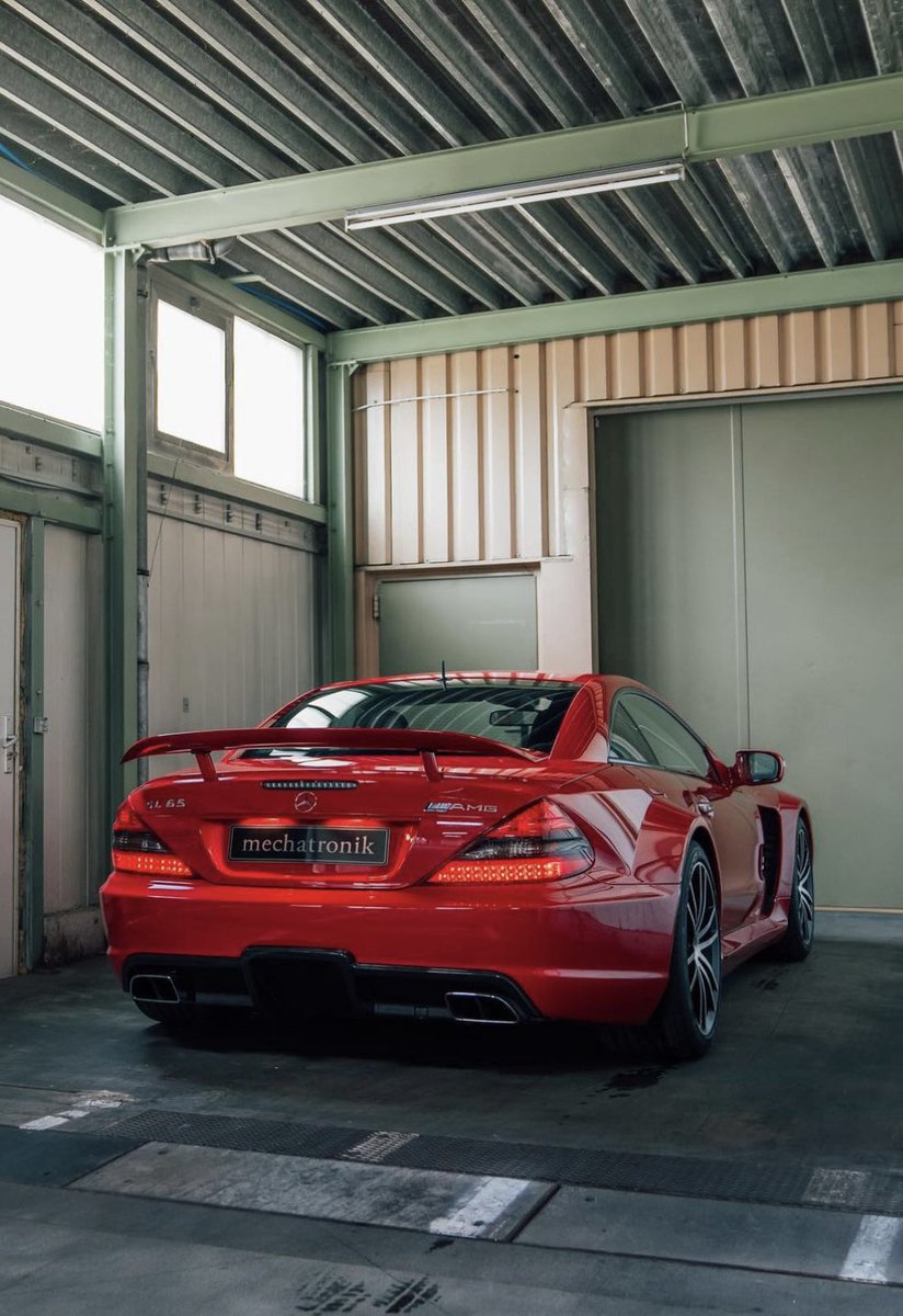 SL65 AMG Black Series ' The Dark Side of Mercedes-AMG'.

Mercedes-AMG M275 6.0L V12 biturbo engine Handcrafted by Michael Kübler @f1mike28 in Germany Affalterbach.