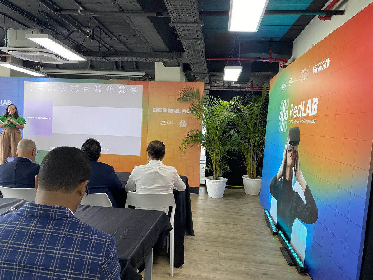 OGTICRDO's tweet image. Hoy nos encontramos en un punto de inflexión para la República Dominicana, un momento donde la innovación se convierte en un pilar esencial para nuestro futuro. ¡Quédate pendiente a nuestra cobertura!

#RedLab
@BartolomePujals