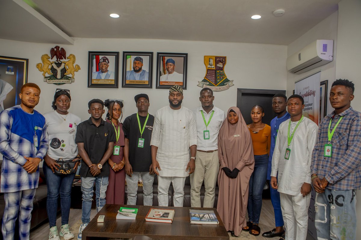 Earlier today, I received in my office the Students Union Government, (SUG) of Adeseun Ogundoyin Polytechnic, Eruwa led by its President, Comrade Oke Oludele Adesola They came to discuss issues germane to the academic and infrastructural developments of the Institution with me.