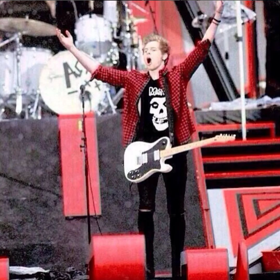 lukehmmingsta's tweet photo. "geezers"

may 30, 2014 https://t.co/skZZMBuC90