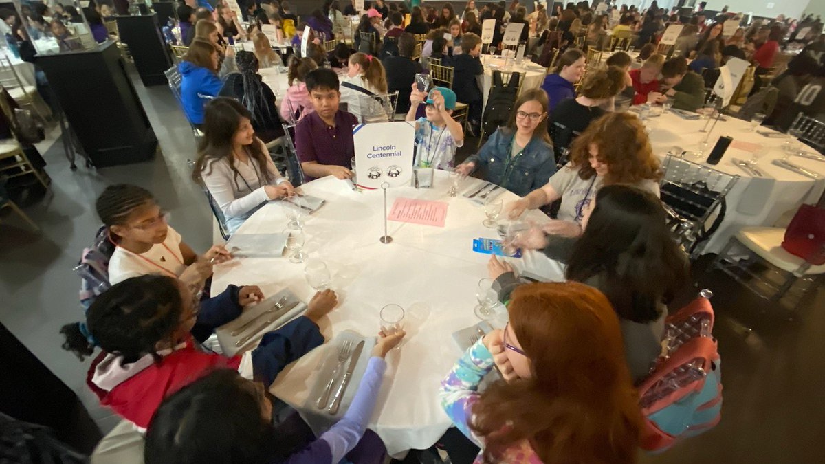 DSBN Writes celebration at Club Roma today for some of our aspiring authors and book lovers! #DSBNWrites <a href="/dsbn/">District School Board of Niagara</a>