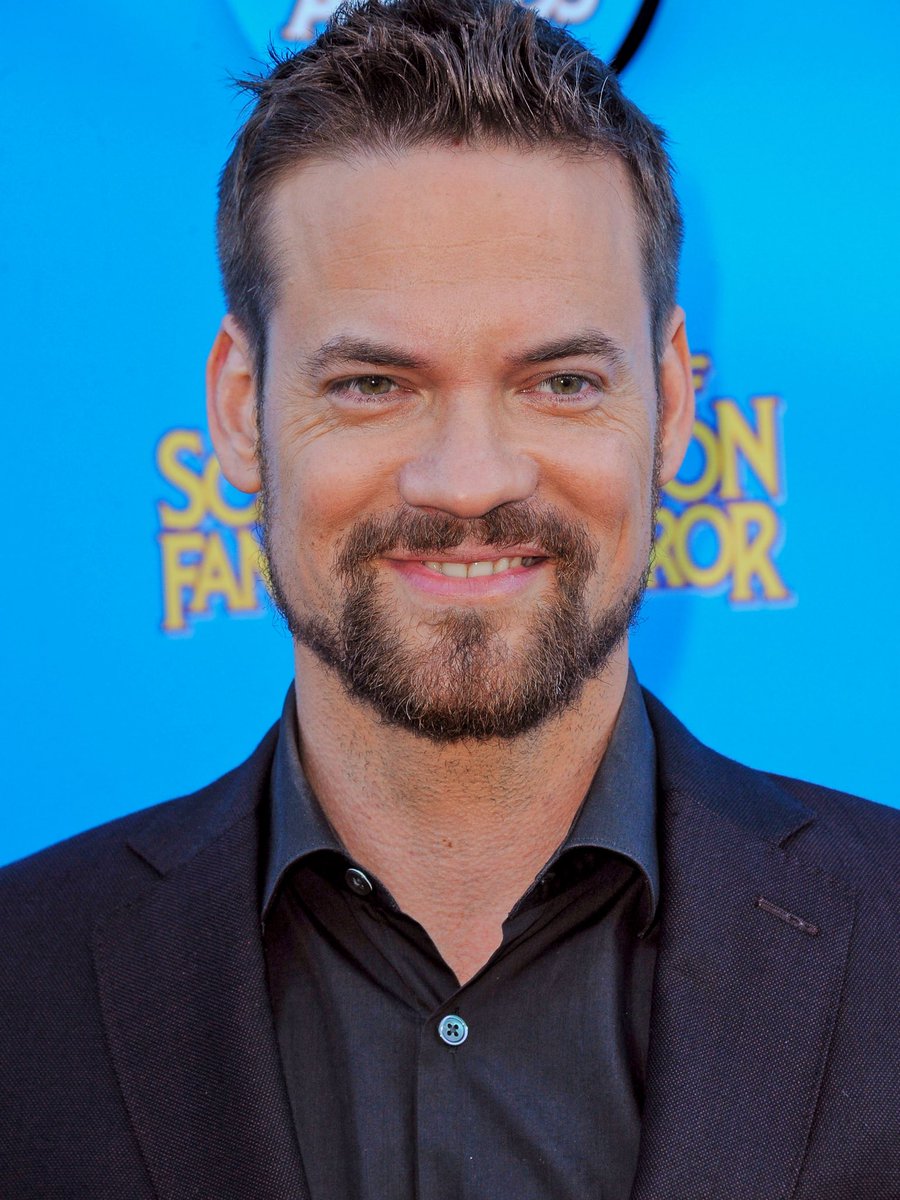 📸 @shanewest attending the 2015 Saturn Awards