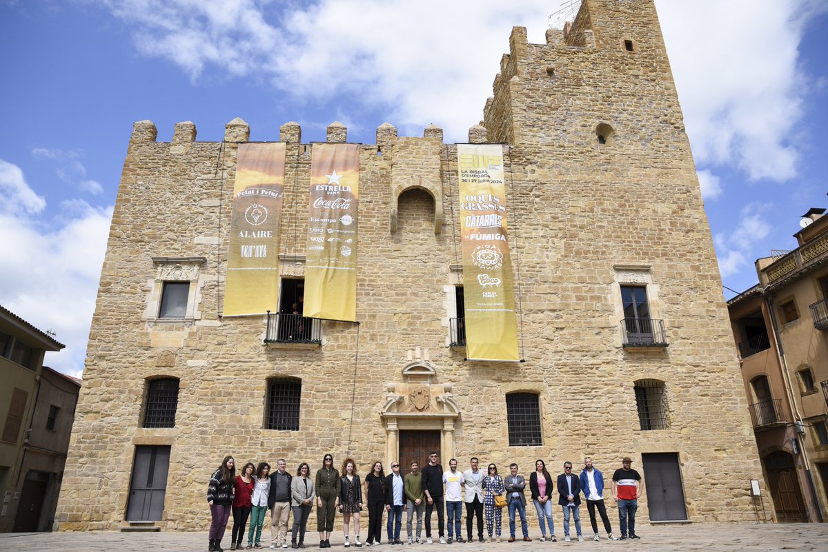 SoniaDeulofeu's tweet image. Presentem la 3a edició de l’@empordamusicf! Novetats: 2 dies de concert (divendres 26 de juliol gratuït i dissabte 27 de juliol); ampliació del recinte, serveis, aforament (8.500 persones); entrades per entre 20-35€; col•laboració amb @bisbalbasquet i Colla Sense Vàlvules…