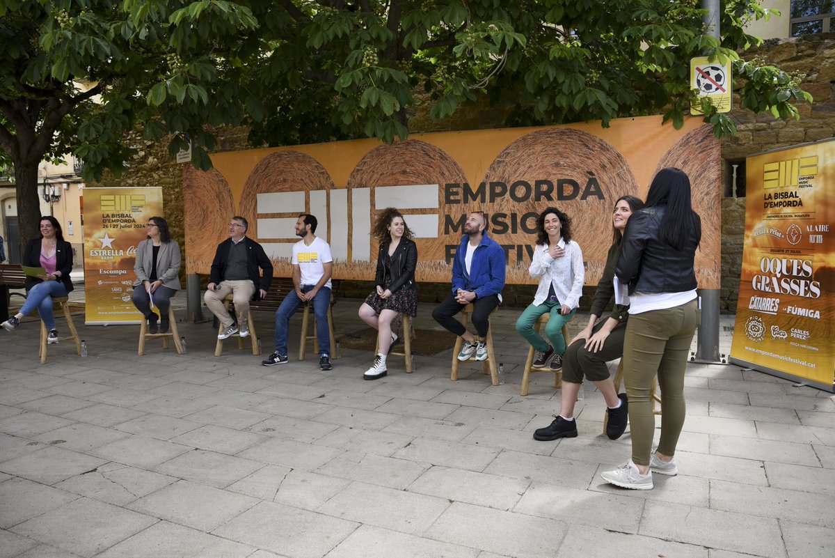 SoniaDeulofeu's tweet image. Presentem la 3a edició de l’@empordamusicf! Novetats: 2 dies de concert (divendres 26 de juliol gratuït i dissabte 27 de juliol); ampliació del recinte, serveis, aforament (8.500 persones); entrades per entre 20-35€; col•laboració amb @bisbalbasquet i Colla Sense Vàlvules…