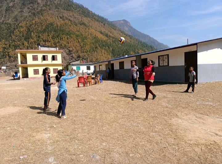 #NRCS conducts  psychosocial activities among children affected by Karnali EQ in Jajarkot district. Around 500 young people benefited from various activities of PSS in Bheri Municipality ward no 1,2,3and 4. 
#nohealthwithoutmentalhealth.