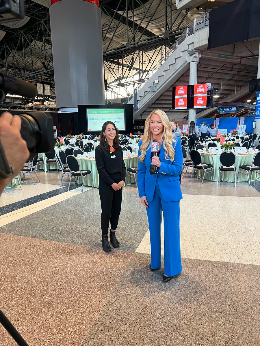 Emceeing the 31st annual Women’s Power Breakfast at @fordfield for @Gleaners ! @fox2detroit