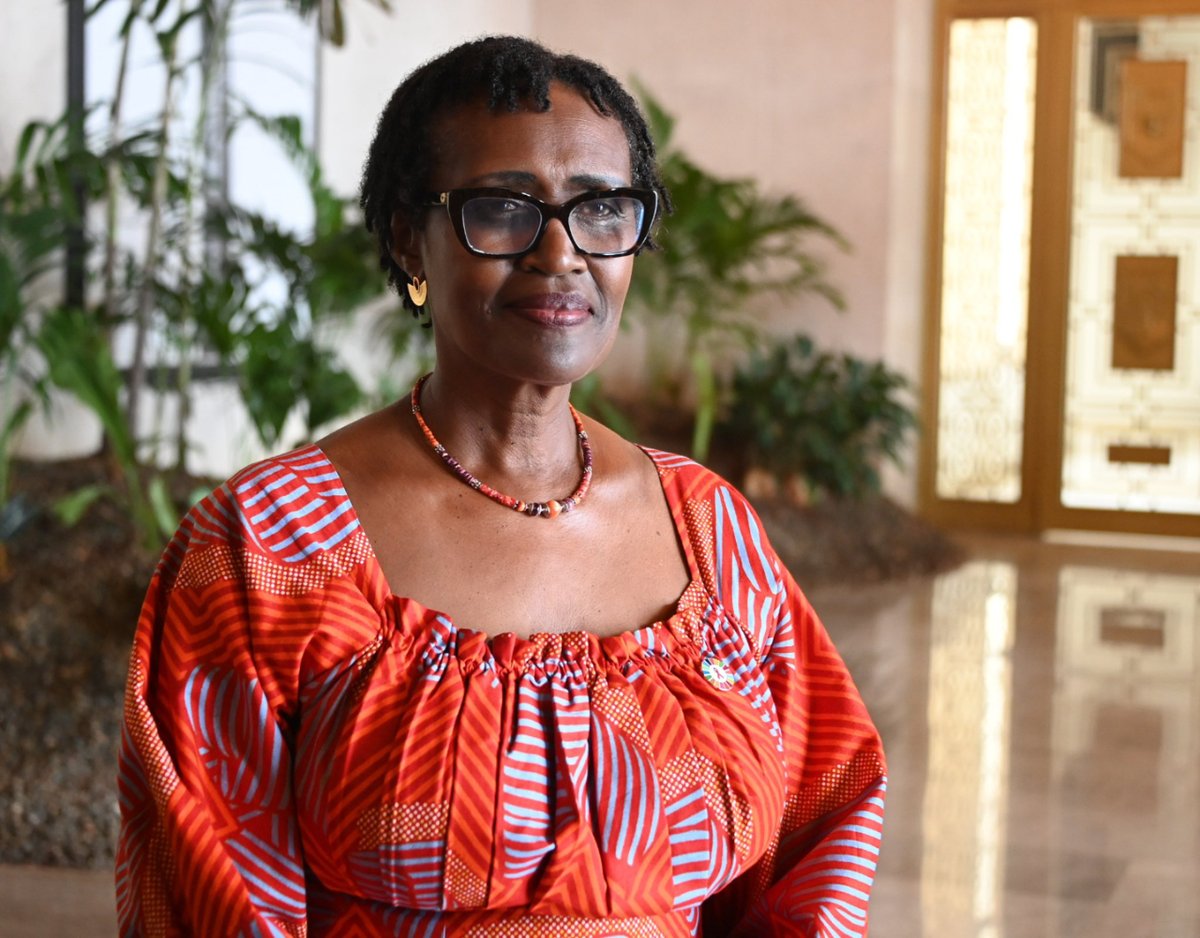 @Winnie_Byanyima , @UNAIDS 👇: ✅A pesar de desafíos, #Cuba continuó liderando innovación en salud, con vacunas contra COVID 19. Mucho que aprender de Cuba‼️  ✅ Agradecí solidaridad con países en desarrollo...'uno de los mayores programas de cooperación sanitaria del mundo'