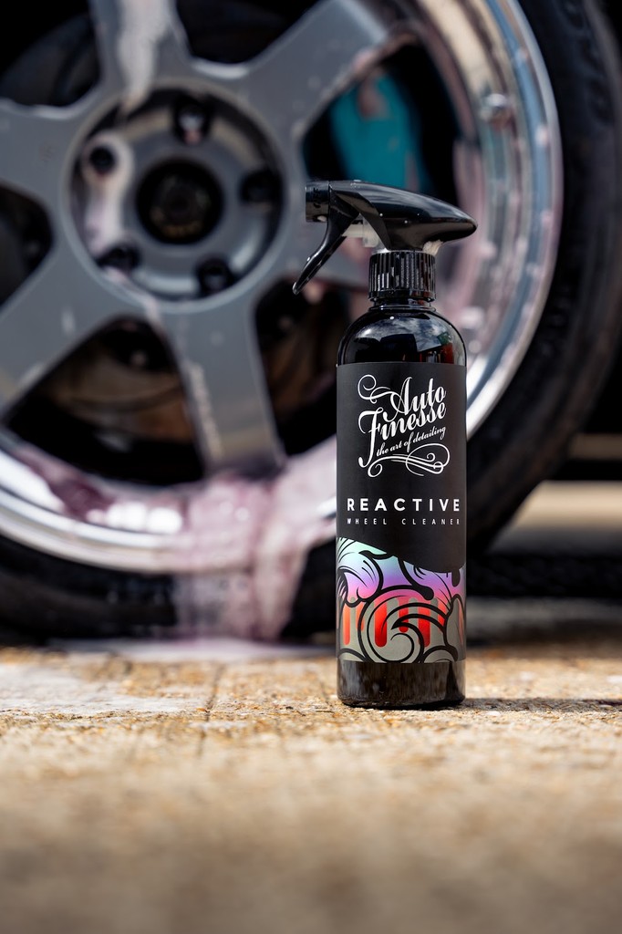 The wheel cleaner with added bite: Reactive. autofinesse.com/products/react… #autofinesse #theartofdetailing #detailersfuel #detailing #detailer #carcareworldwide