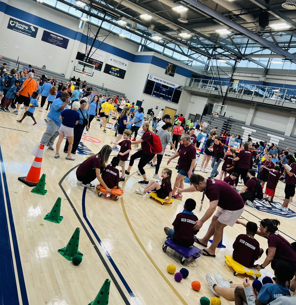 I was able to stop by the Expressions Young Athletes Celebration with @FCPSAdaptedPE. The level of engagement, staff commitment, and energy of our students was incredible. Thank you to all staff involved in bringing this event together! @FCPSMaryland @FCPS_JBingman