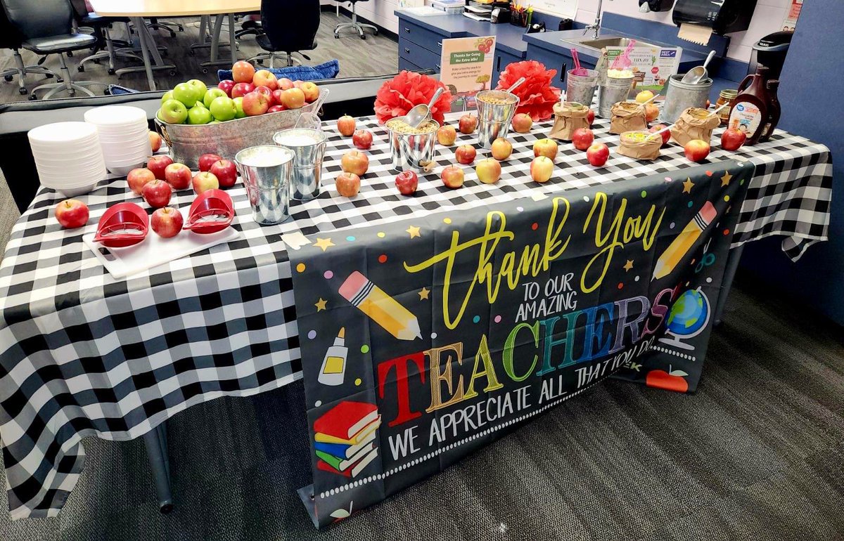 Day 2 of Staff Appreciation Week: Staff get to enjoy an apple nacho bar! 🍎 #TeamUCPS @UCPSNC @AGHoulihan