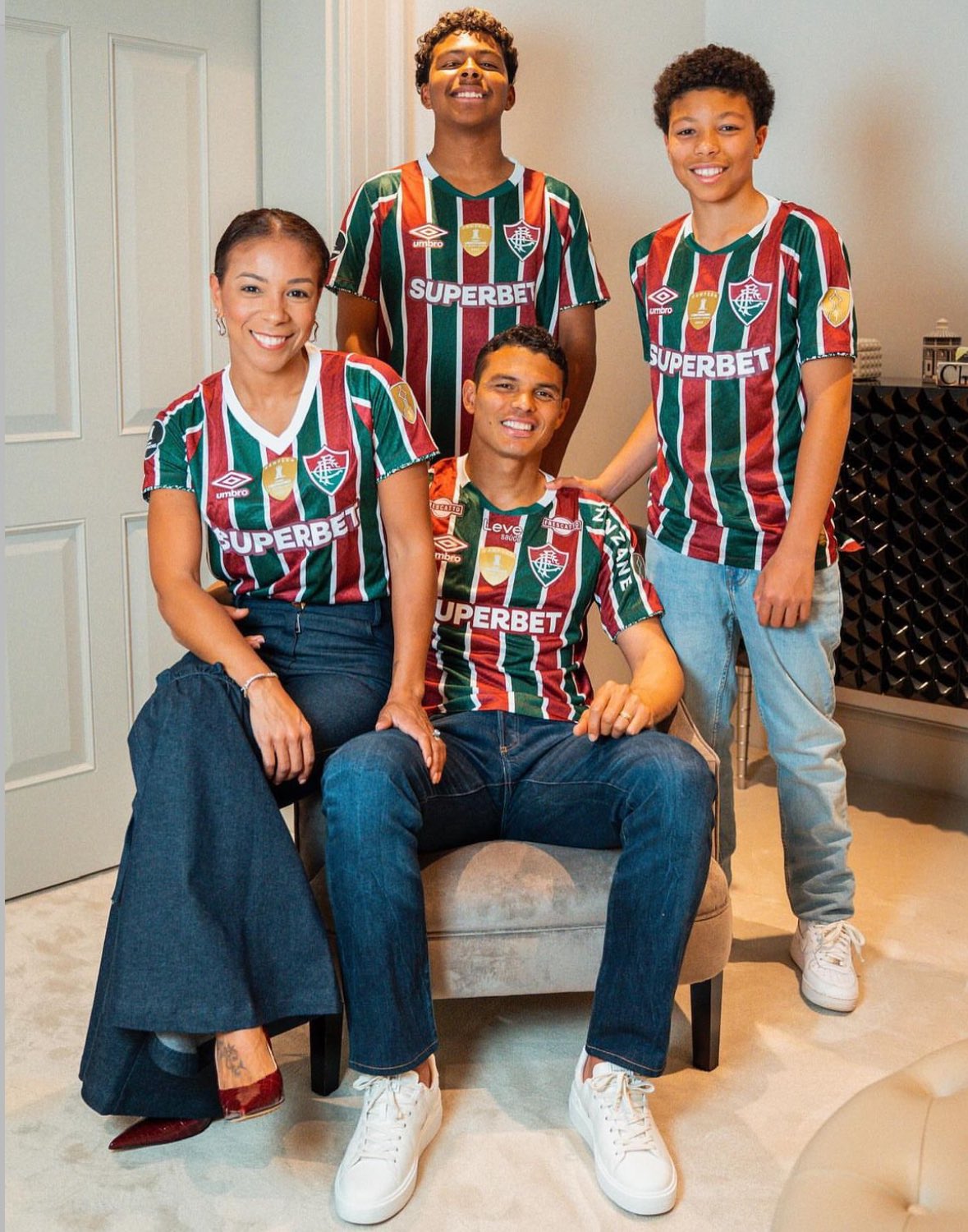 Thiago Silva's family in Fluminense jersey