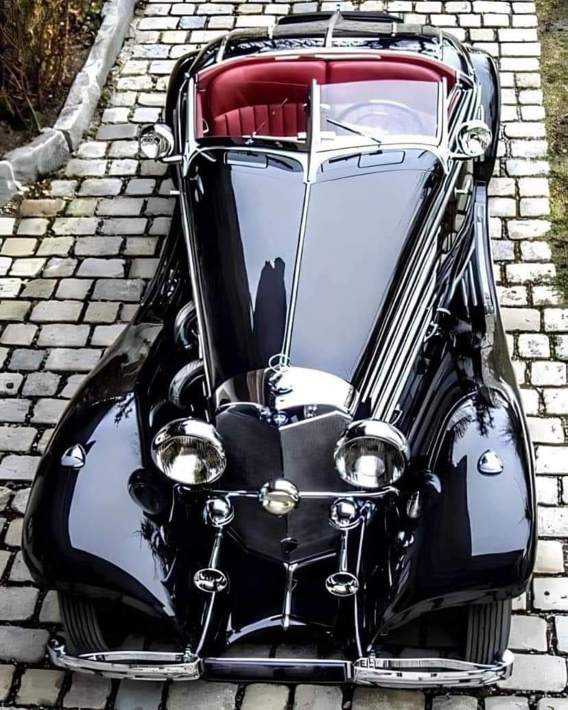 Gotta love the classics…. Mercedes-Benz SS Roadster 1930 / UE4…..🖤❤️