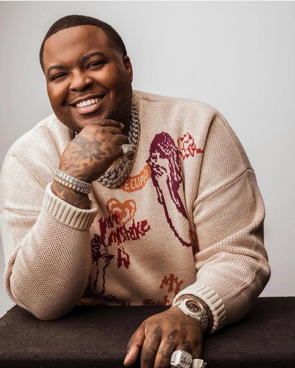 🎧SPINNING NOW🎧

🎚️I'M AT WAR🎚️ by @SeanKingston ft @LilTunechi 

🔛#UltimateDrive 🚦🚗w/@MrBerry_Gh x @ny_jgreen 

#LaidbackTuesday

LISTEN LIVE> tun.in/seY8y

EXPERIENCE IT📻

#UltimateFm
