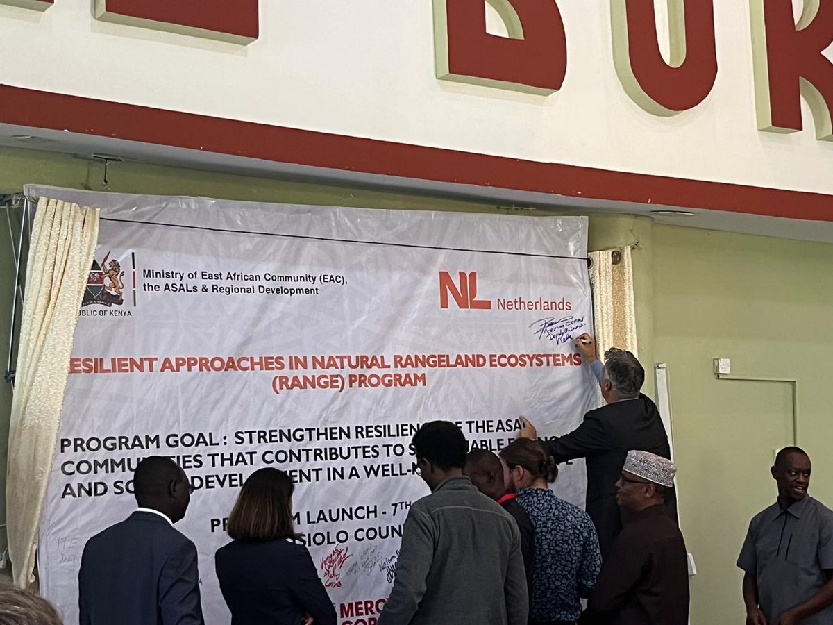 Exciting news! 🎉 Head of Trade & Development Cooperation, Joris van Bommel, launches Embassy-funded RANGE program in Isiolo county! 🚀 Click below link to read more 👇: linkedin.com/feed/update/ur… #RANGEProgram #EconomicEmpowerment 🌱