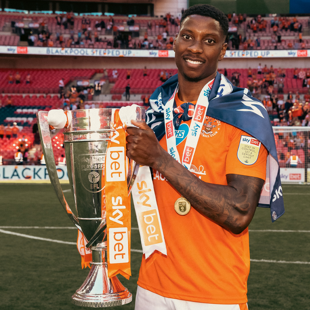 A stalwart at the back across his four seasons at the Club. 🫡

Thank you for everything, @Big_Marvv.

🍊 #UTMP