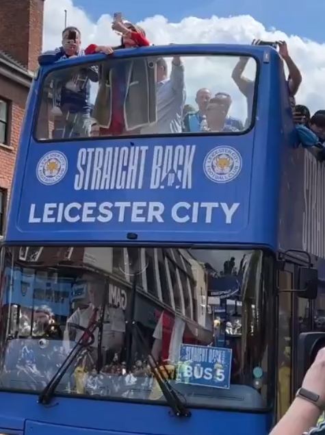 What an honour it was to provide one of our buses in support of @LCFC in their victory parade on Sunday 👏🚌