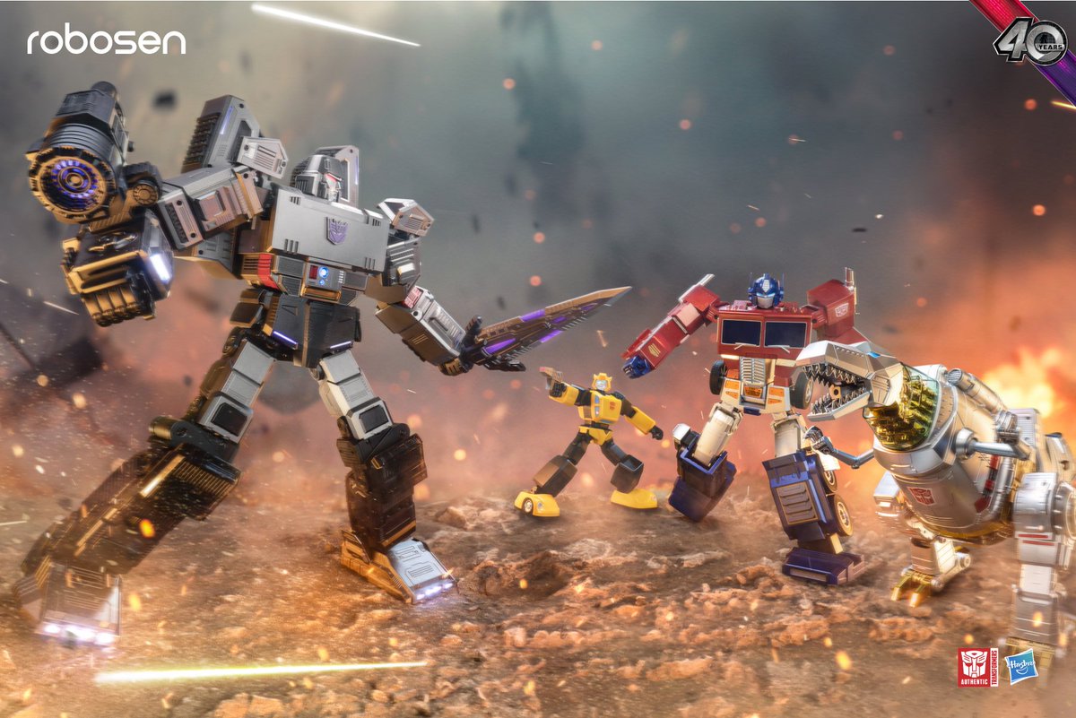 The stage is set! Brace yourself for an epic battle between the #Autobots and the Leader of the #Decepticons.🔥 👉 Learn more at bit.ly/FlagshipMegatr… #Robosen #Transformers #Transformers40 #Megatron