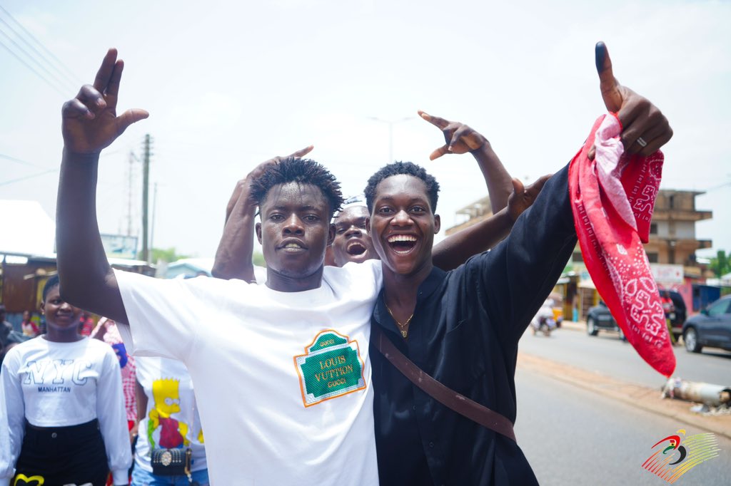 allregionalgame's tweet image. Wa was just delightful!! On to the next. Can you guess where we are headed off to??
#allregionalgames #torchrelay #sportsinghana #football #boxing #volleyball #paraathletics #armwrestling #esports #track #basketball #tennis