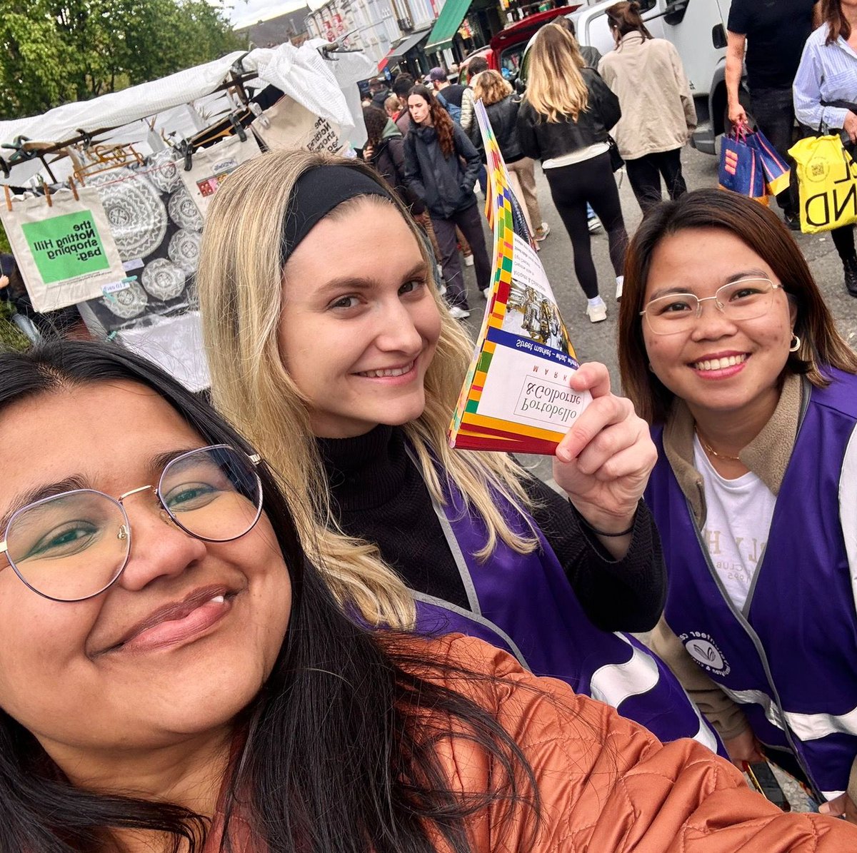 Grateful for these smiles, lighting up @VisitPortobello Market each Saturday 😄 🙌 If you are also looking for a fun and flexible #volunteering opportunity , come join our #Volunteer Market Ambassadors as they meet and greet market visitors! Sign up: buff.ly/3Q6bNN7🌞