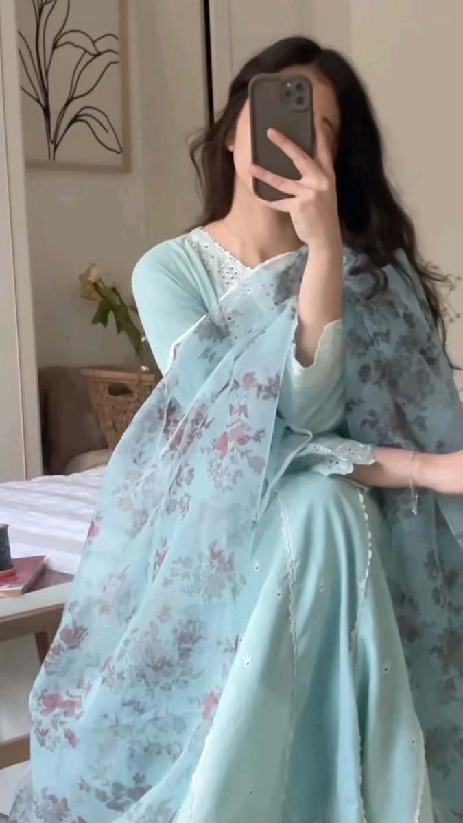 Asalam o alikum friends 
.
Good Afternoon x user's 🤗 
.
Will you reply me?