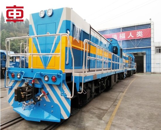 CK5C: Perfect for narrow gauge shunting. 470kW power, PLC control. Let's partner for locomotive solutions! 🌐