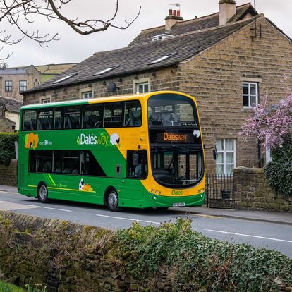 Embark on a literary journey through the heart of York aboard the Brontë Bus! 📚 Experience the landscapes and the city's rich history and charm. Hop on for a ride through time and imagination! 🚌✨ 🎟️ transdevbus.co.uk/the-keighley-b…
