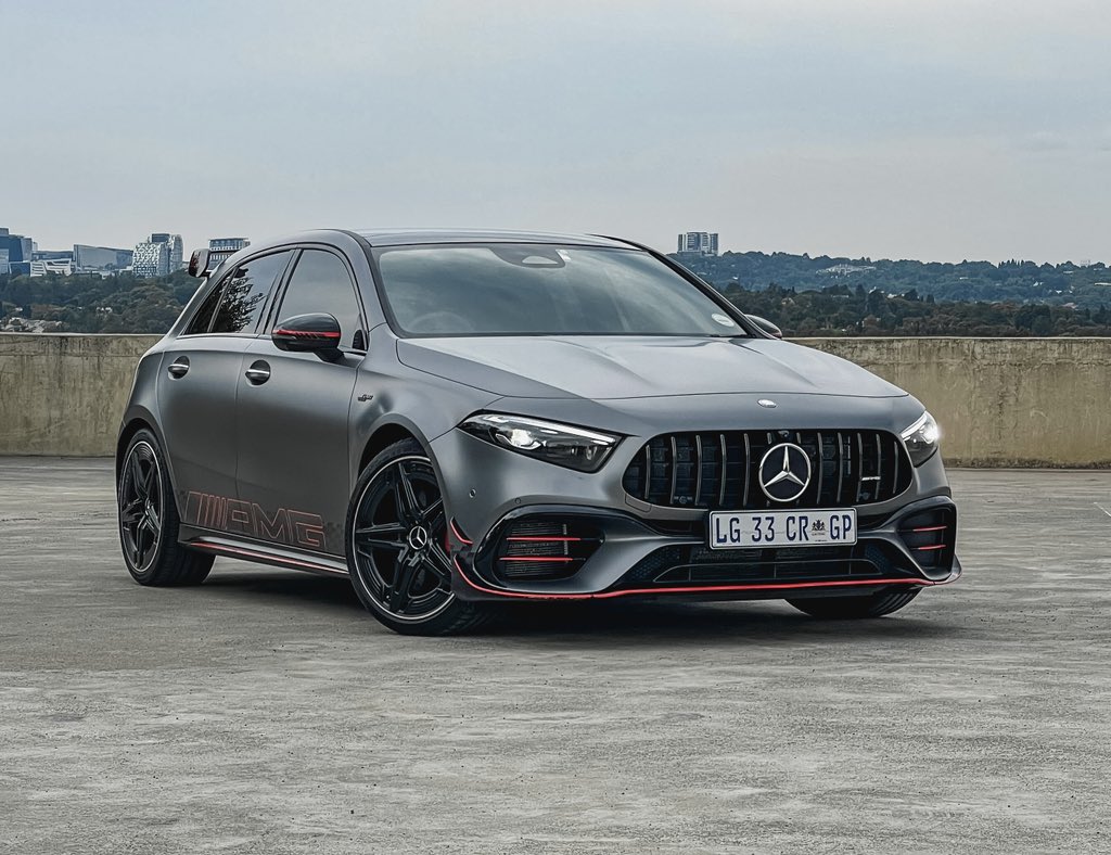 It's #Chooseday and we want to know who's your money on. The Audi RS3 Sportback or Mercedes-AMG A45 S 4Matic+?

#AudiRS3 #MercedesAMGA45