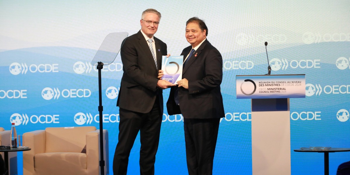 À la Ministérielle de l’OCDE, les Ministres ont salué l’adoption d’une Feuille de route pour l’adhésion de l’Indonésie: Partenaire clé depuis 2007, 1re co-Présidente du SEARP en 2014, et auj. 1er pays d’Asie du Sud-Est candidat à l’adhésion à l’OCDE. ➡️ brnw.ch/21wJxbP