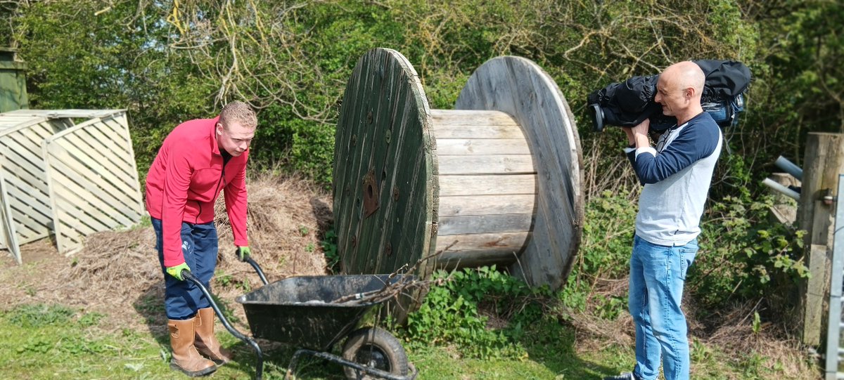 WE'RE ON ITV NEWS TOMORROW! Huge thanks to @HelenFordITV reporter with @itvtynetees who visited West Boldon Lodge to interview Green Gym volunteers. Also wish to thank Peter, GG volunteers & Project Officer, Jennifer Wootten #GreenGym #SocialPrescribingDay #GetInvolved