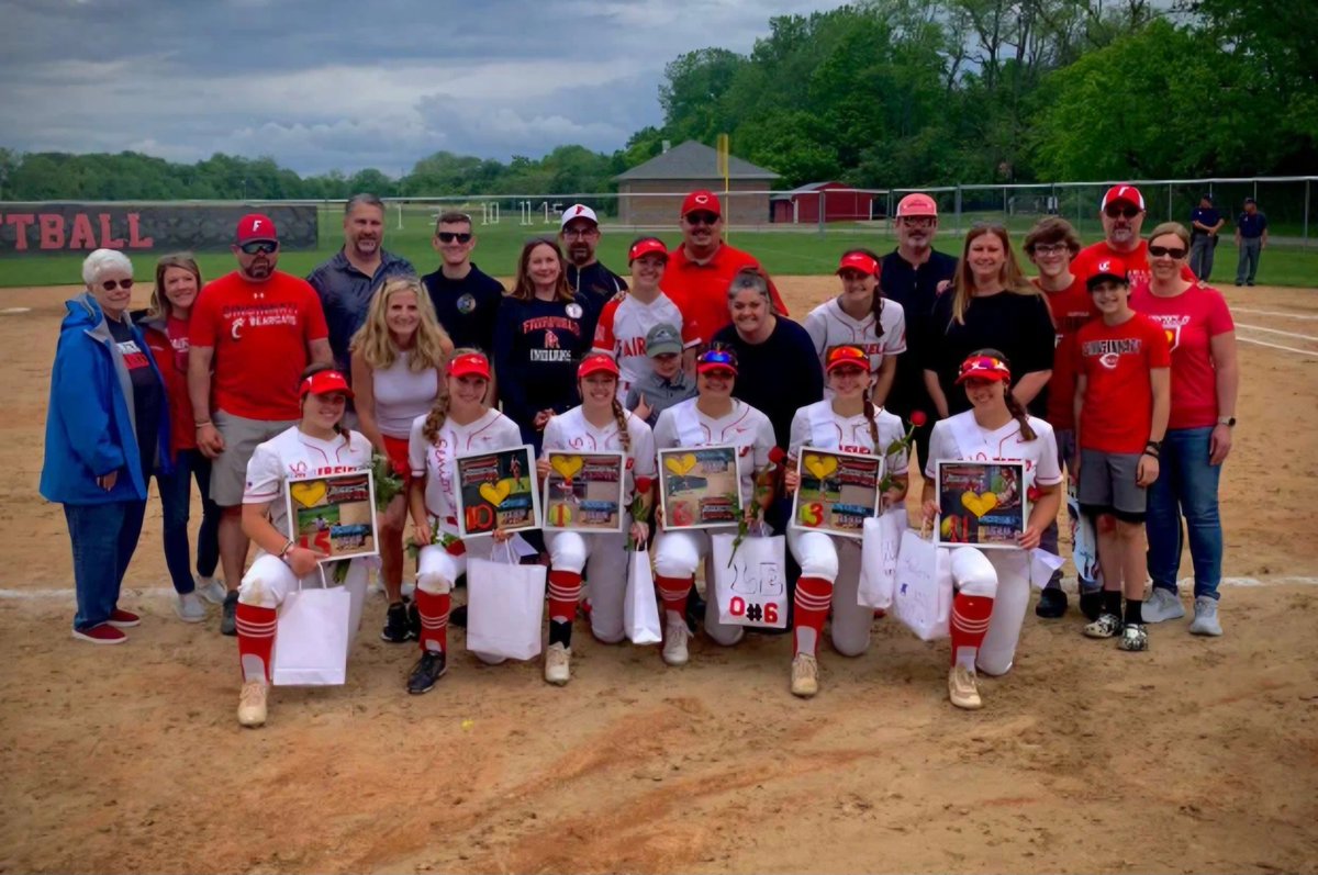 Congratulations to our Senior's and their families. So proud of all of them. Ok, now let's make a run in this tournament! #DPT🥎 #Clark #Huey #Lawson #Leugers #Saylor #Stanfield @fcsdathletics @FCSDNews @gmcsports
