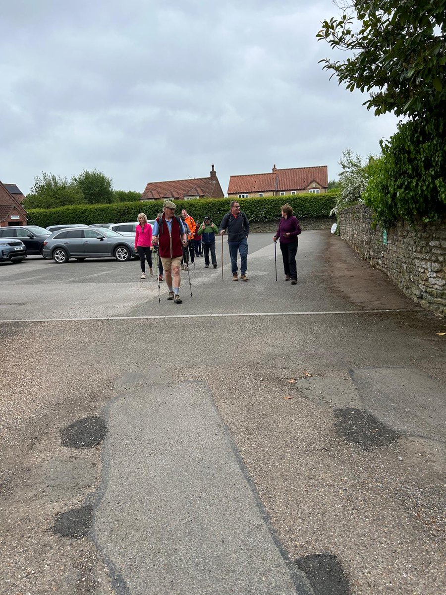 LRAChaplains's tweet photo. Great turnout for the long haul to Marston from Wellingore and a wonderful Viking vision of @RhondaT40 NFU getting ready to sprint into the fray!! Rev Alan's words. @Lincsruralhelp @Woldgrain_Ltd @MerylWardLincs #GetActiveForAlan https://t.co/WVEMFDMcLS https://t.co/i9RBx5ipQa