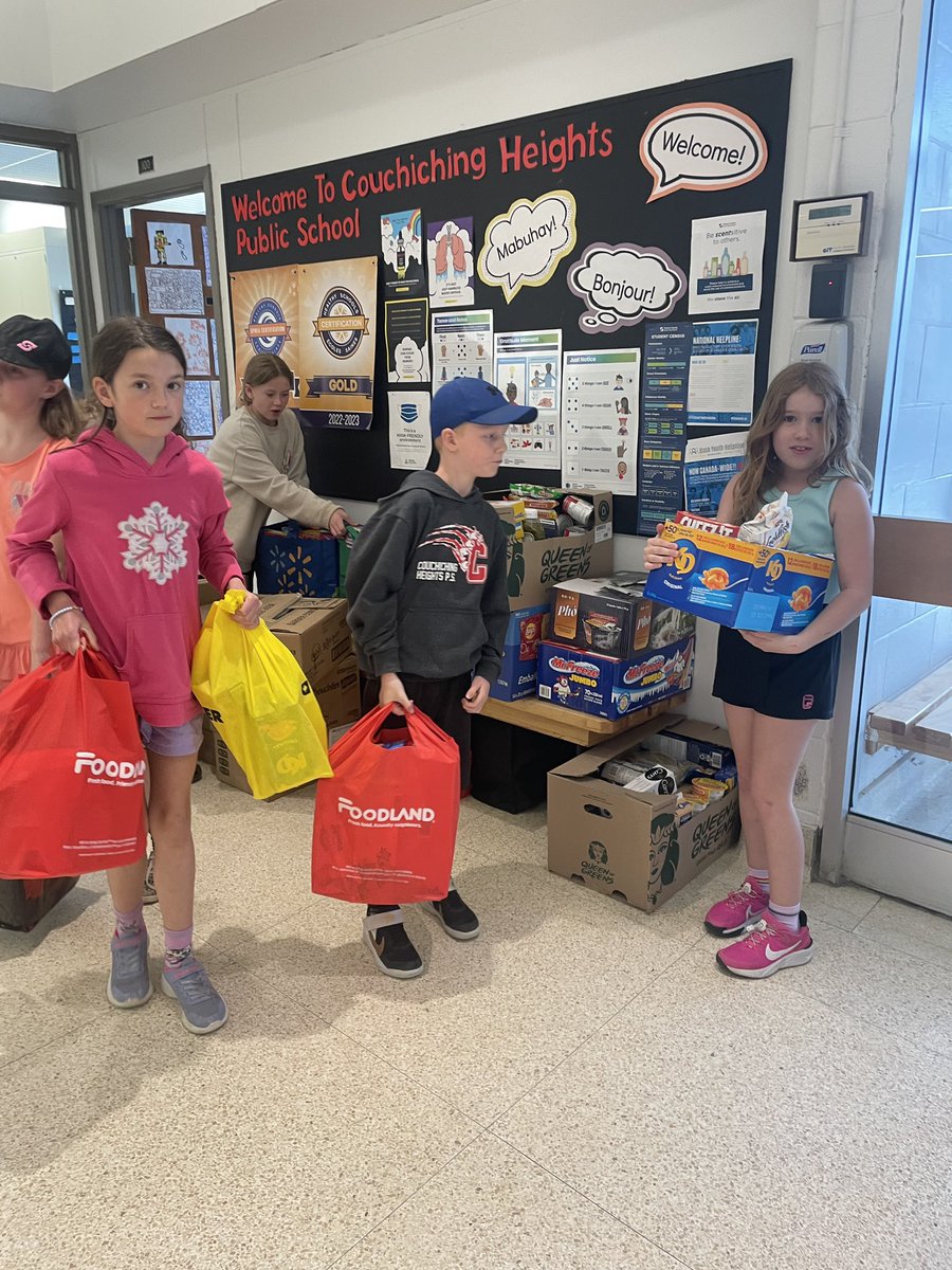 CouchichingHeightsPS tweet media