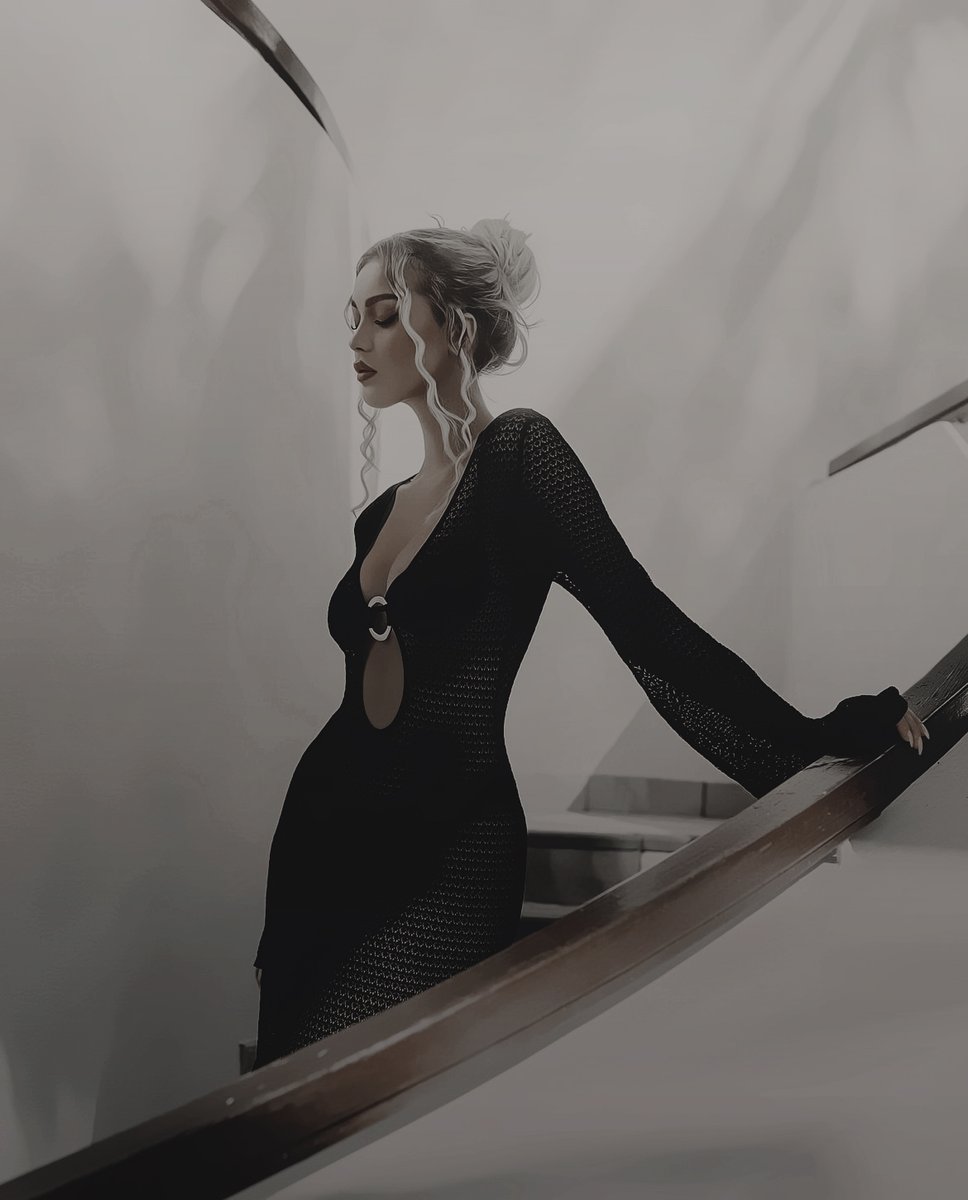 Helen Dawlish. tweet media