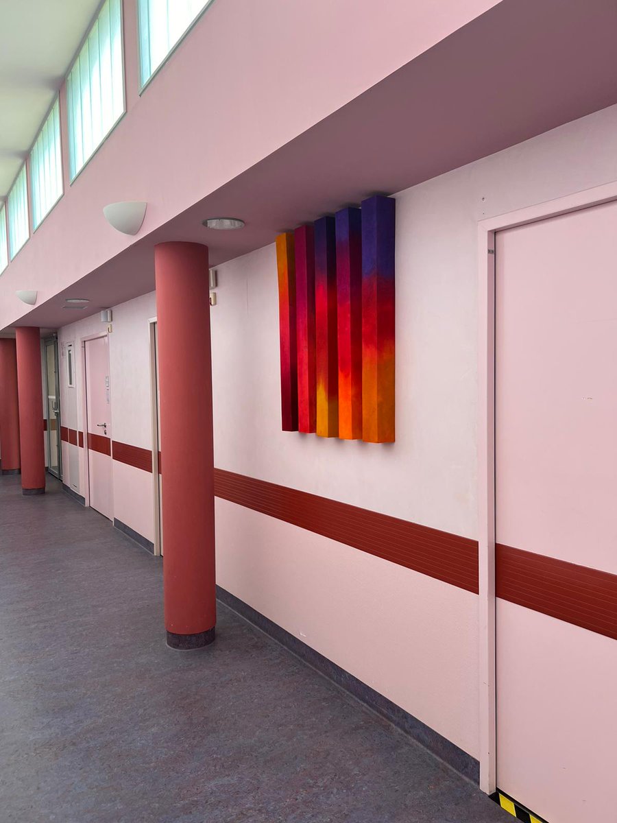 De l'Art au CHHA... la suite
Depuis le 2 mai 2024, de nouvelles œuvres apparaissent sur le site St Julien… et des patients et professionnels du CH Haut Anjou ont contribué à leur création lors d’ateliers participatifs avec l’artiste plasticienne Elsa Tomkowiak !
<a href="/LeCarre53/">Le Carré</a>