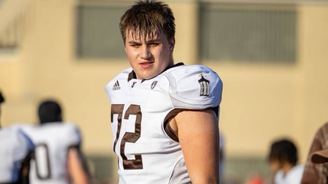OL prospect Jake Jakovich chimes in on his offer from Army West Point 'Come Inside @GoBlackKnights For The Latest Dose Of Recruiting News, Analysis, Highlights & Updates” Click Here ➡️ bit.ly/44wzmoe