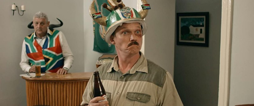 IWC2026's tweet photo. Now on @Tubi, before he became the new Russ Thorn in 2021, @RobVanVuuren was Van, a Boer farmer who finds out his daughter is marrying a British man.
Father of the Bride meets My Big Fat Greek Wedding in this funny South African movie.
#VanDerMerwe https://t.co/iLXEpMNfX2