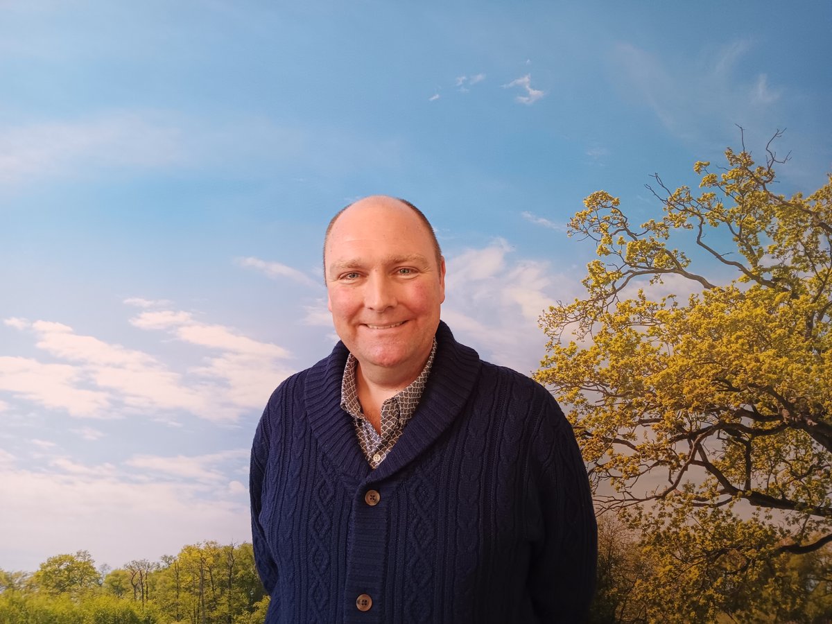 𝗜𝗸 𝗯𝗶𝗻 𝗻𝗼𝘂 𝗹𝗶𝗱 𝘃𝗮𝗻 𝗵𝗲𝘁 𝗚𝗶𝗹𝗱𝗲 𝘃𝗮𝗻 𝗧𝘂𝘂𝗻𝗯𝗮𝗼𝘇𝗲𝗻 𝗶𝗻 𝗡𝗲𝗱𝗲𝗿𝗹𝗮𝗻𝗱 Philip Oostenbrink warkt as hoofdtuunman in Engelaand. #podcast #praotdrentsmetmij #grunevingers #huusvandetaol #rtvdrenthe open.spotify.com/episode/567yjG…