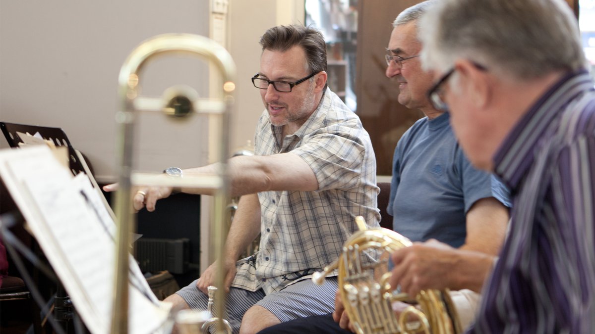 Benslow Music Courses: Dance Band with Roger Moon. Fri 14 - Sun 16 June. Foxtrots, quicksteps, waltzes, rumbas, cha cha chas and sambas: An opportunity to experience the player’s point of view, the sound and style of strict tempo Ballroom and Latin music! benslowmusic.org/index.asp?Page…