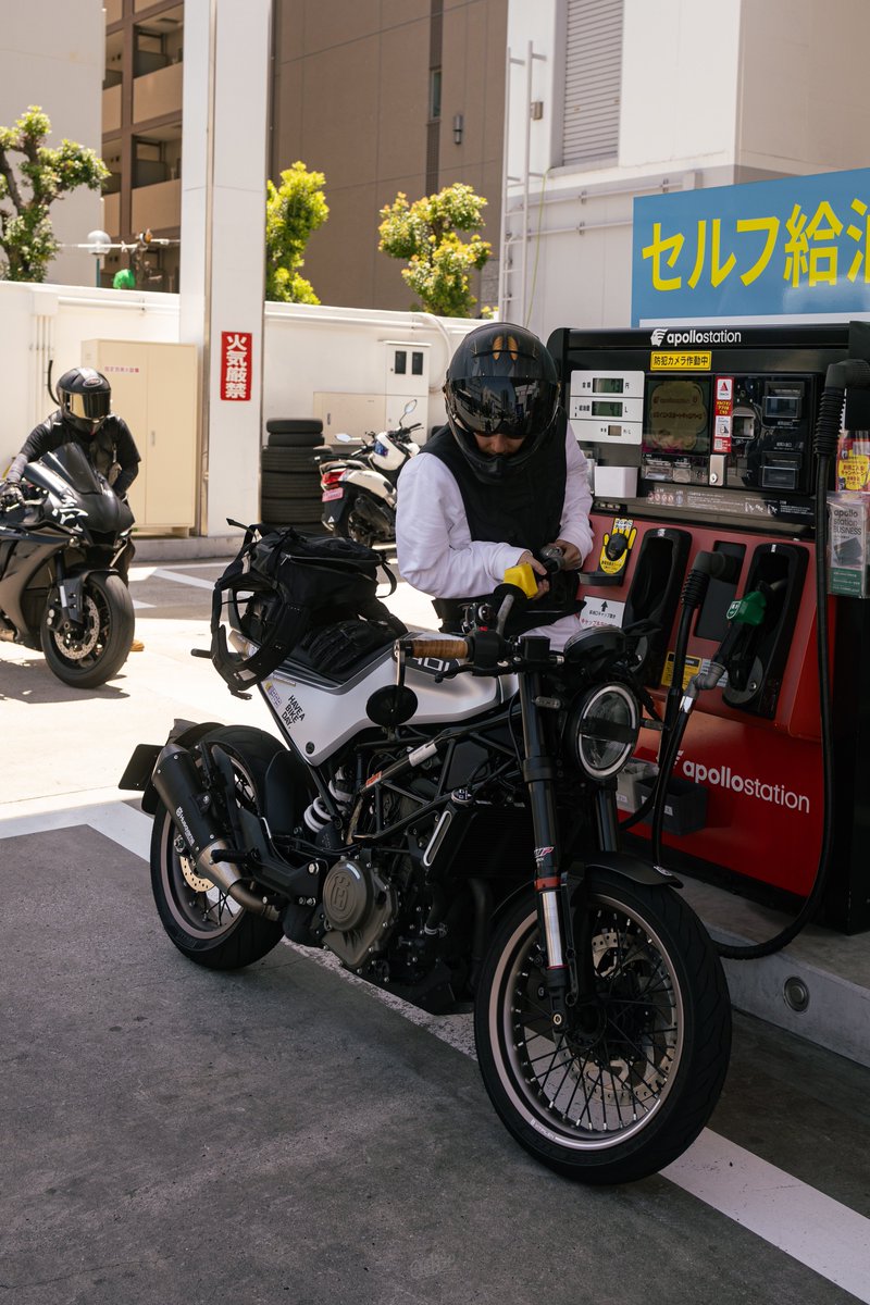 イタリア街&給油フォトいただきました🙏
石畳映えしております、ありがとうございます❤️‍🔥
photo by @onesize_moto