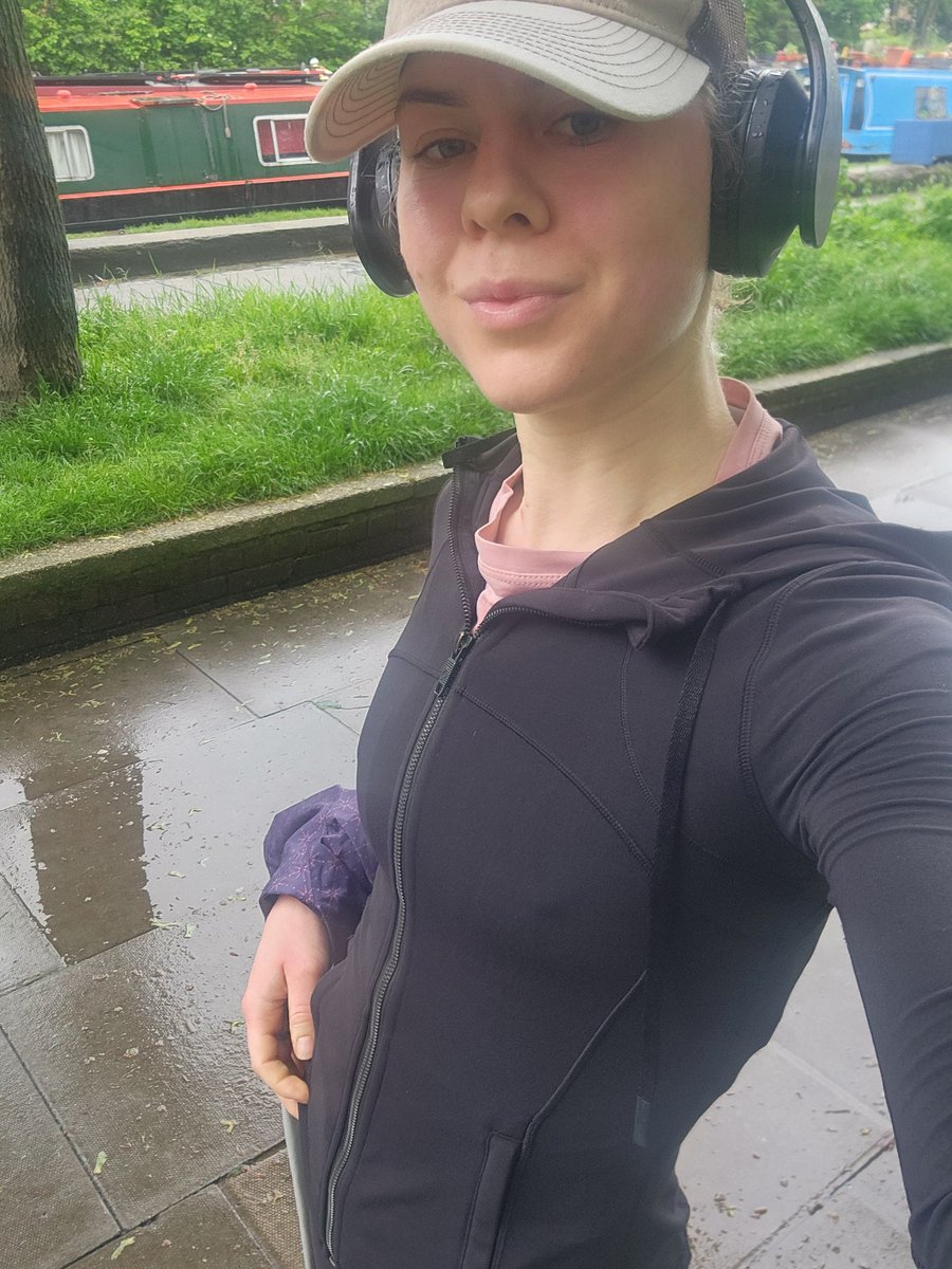 Lucy V Barton tweet media