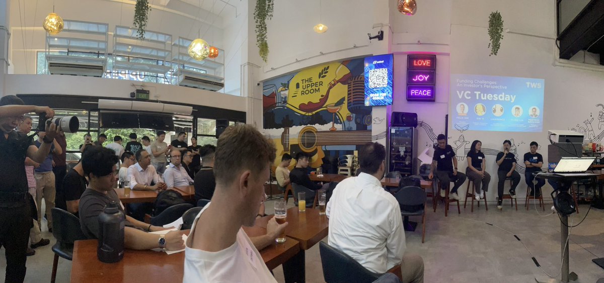 Packed house @SaladVentures meetup in Singapore! 🤝 Great to see teams and individuals recognizing the power of IRL meetups worldwide. 🫡 #TWS #SaladTuesdays is a meetup series on its 36th edition! Today’s is #VC Tuesday! 🤌
