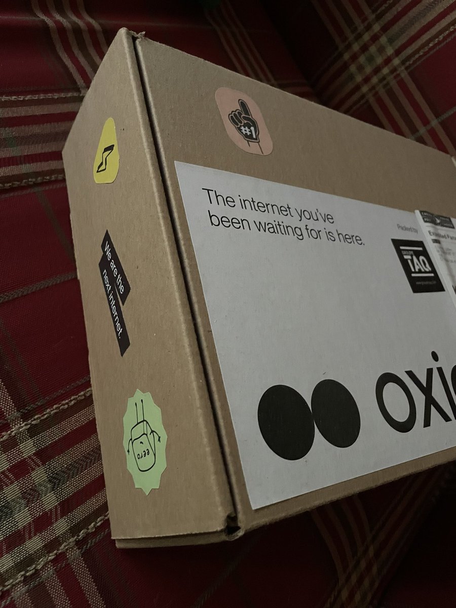 gorpsGK's tweet photo. @DanWongsez @Bell Yes, just like Reg Dunlop, they suck c*ck!
Personally, I switched to #oxio.
Decent pricing. Never had to call customer service. Plus your package comes with stickers on it! https://t.co/jFj2y1PVBa