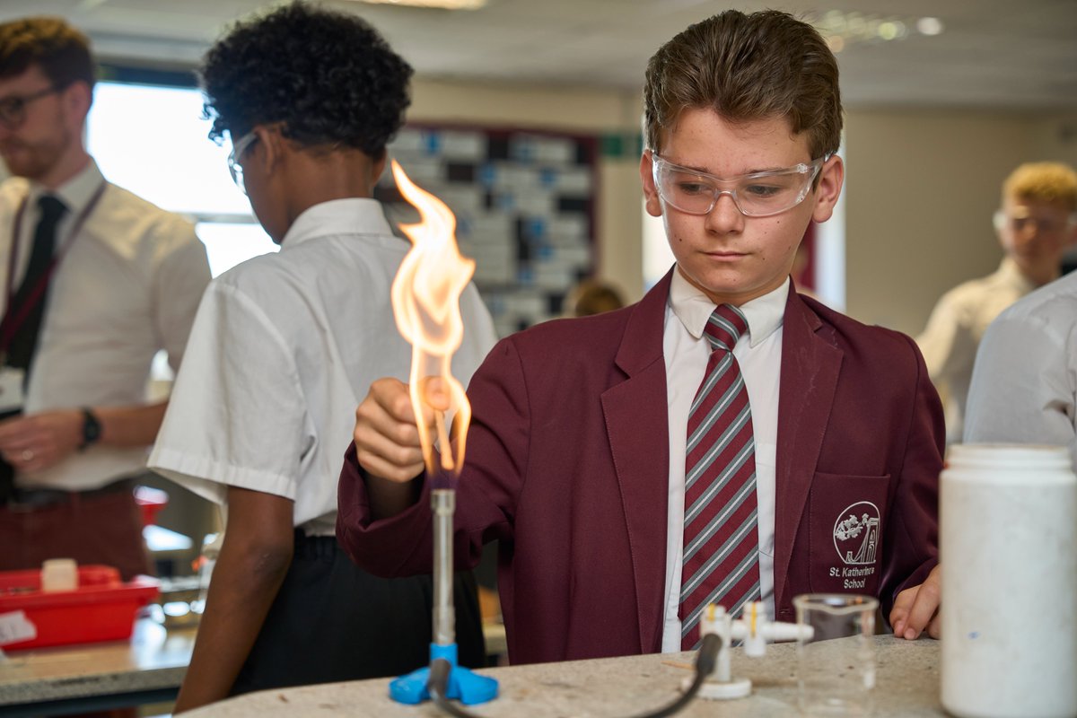 Are you a school preparing an application for #funding from us? Get some tips for your application with our schools' fundraising toolkit, created with @IDPE_Europe and @MorePartnership. idpe.org.uk/?action=prints… 📸@stkathsschool