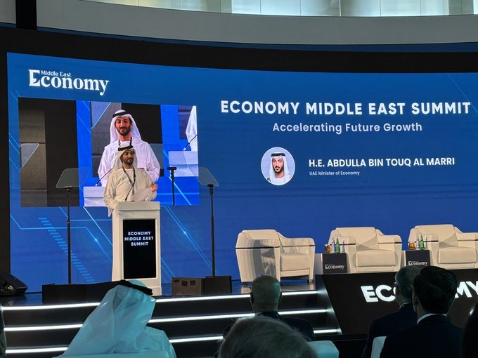 Die wirtschaftliche Vision der VAE gewinnt an Dynamik.  Mit einem erwarteten potenziellen Wachstum des BIP (ohne Öl) von 4,9 % im Jahr 2024 beweist das Land sein großes Wirtschaftswachstum.  Es umfasst die traditionellen Sektoren sowie Tourismus und AI.

#UAE #EconomicGrowth